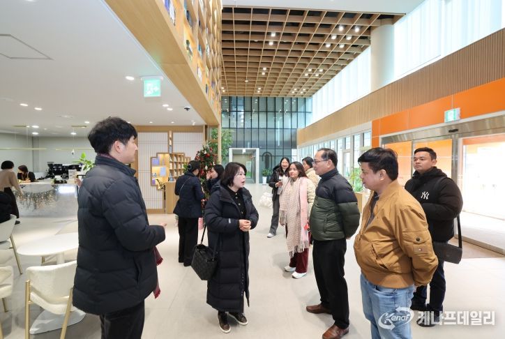 베트남 다낭시 껌례동 대표단 무주상상반디숲 방문